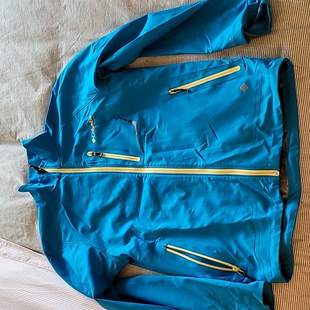 Columbia M titanium shell